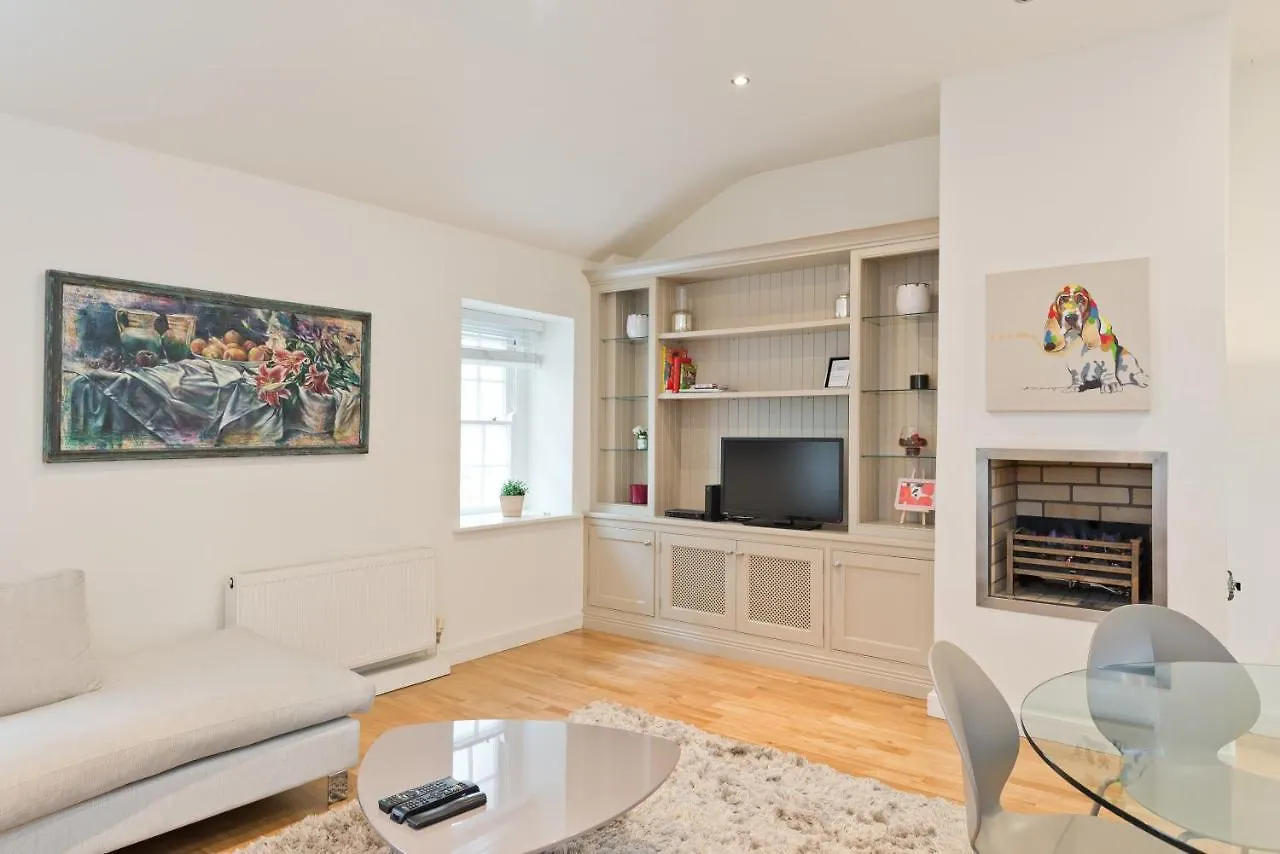 Apartment The Eamon Devalera Suite - Hiphipstay Dublin