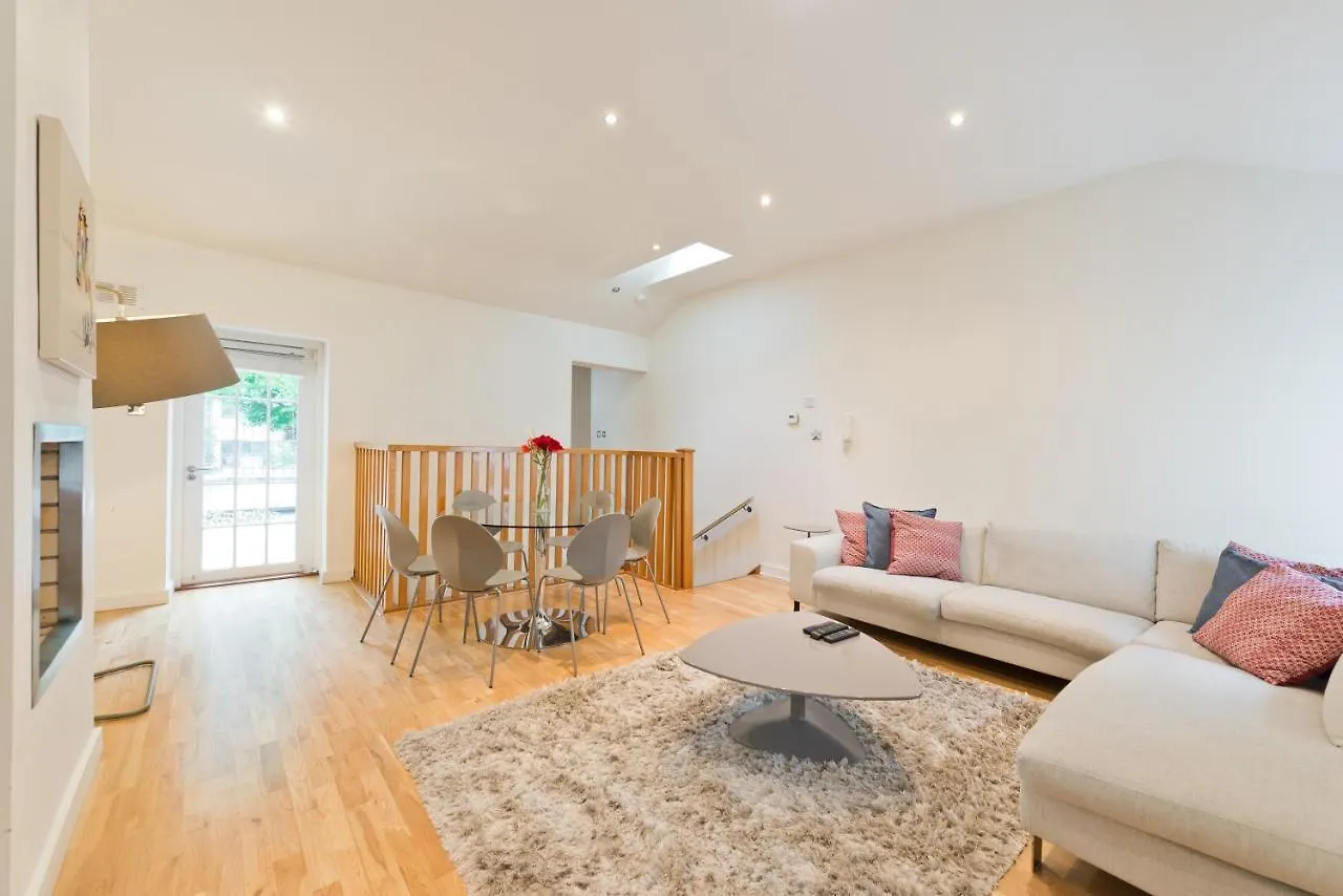 The Eamon Devalera Suite - Hiphipstay Dublin Apartment